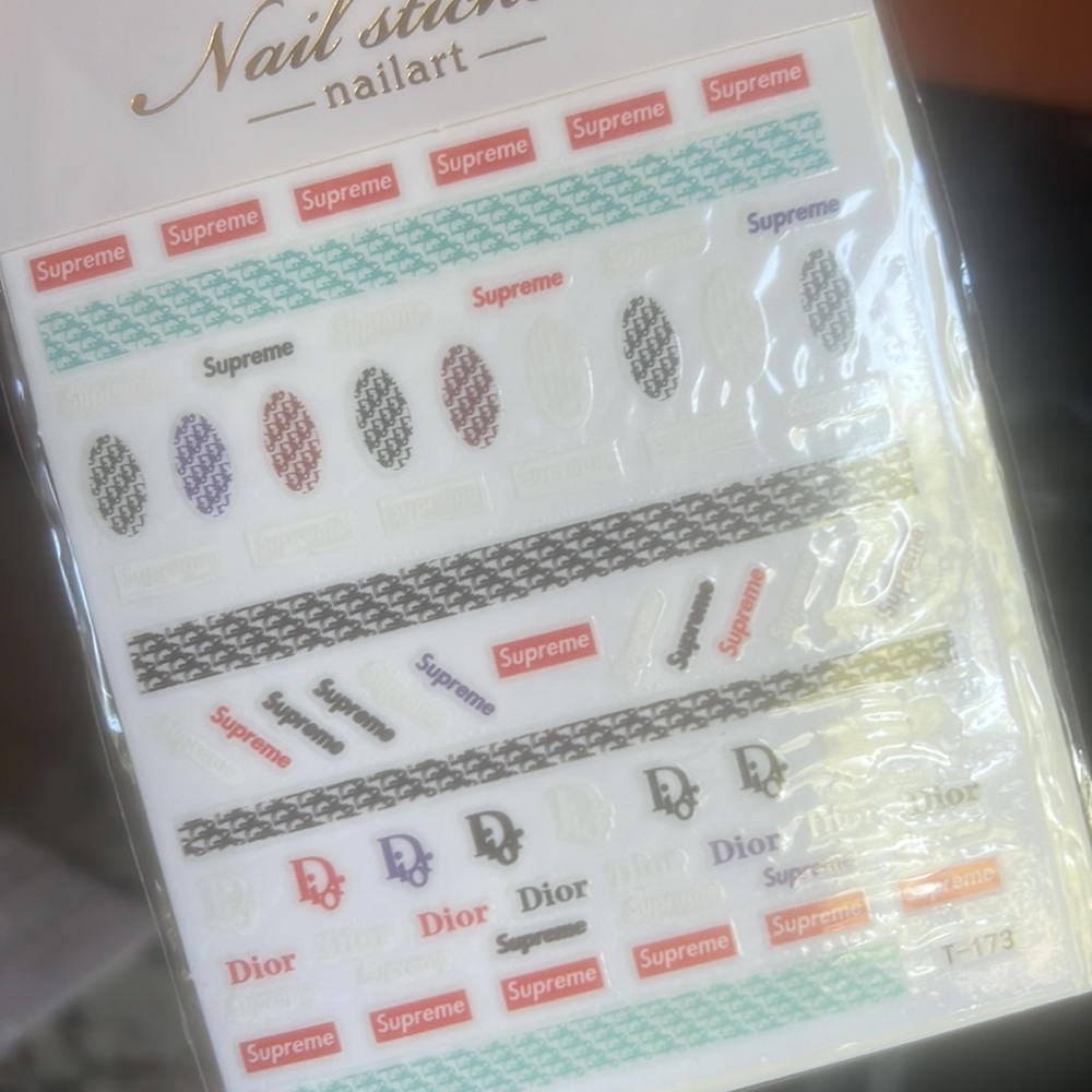 LUXURY NAIL STICKERS
